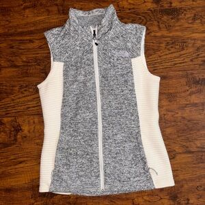 The North Face Women’s Gray and White Fleece Ribbed Vest